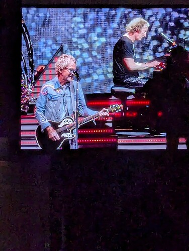 PXL_20250825_014000955