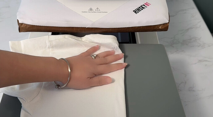 DE681251-0F9E-4EC2-8C2E-4AAC1F8E6796